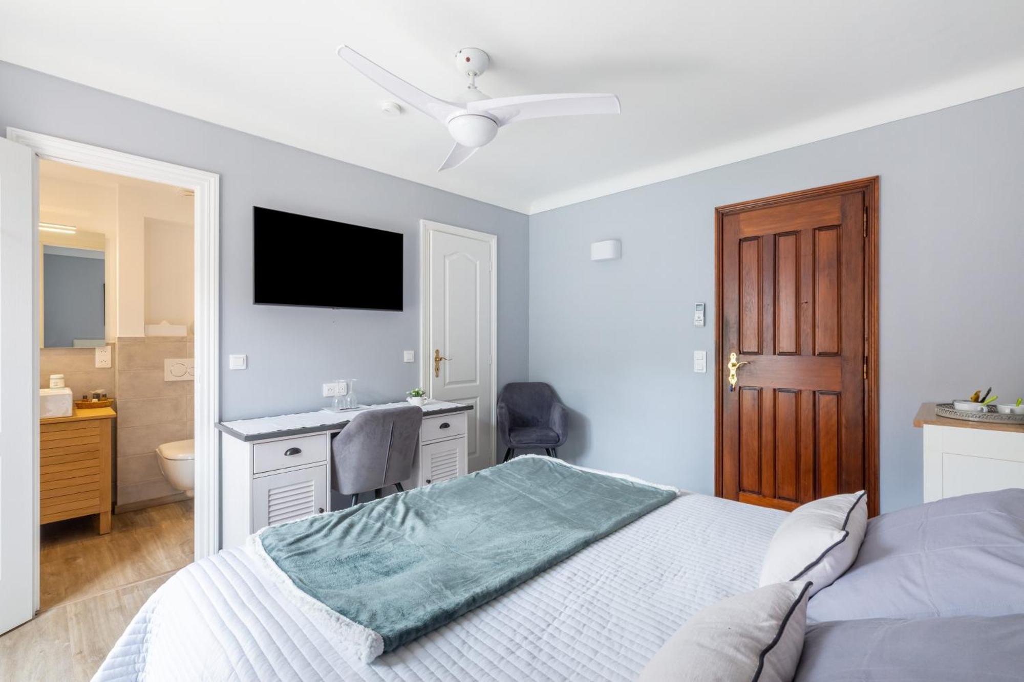 Chambres D'Hotes Les Amandiers Saint-Tropez Dış mekan fotoğraf