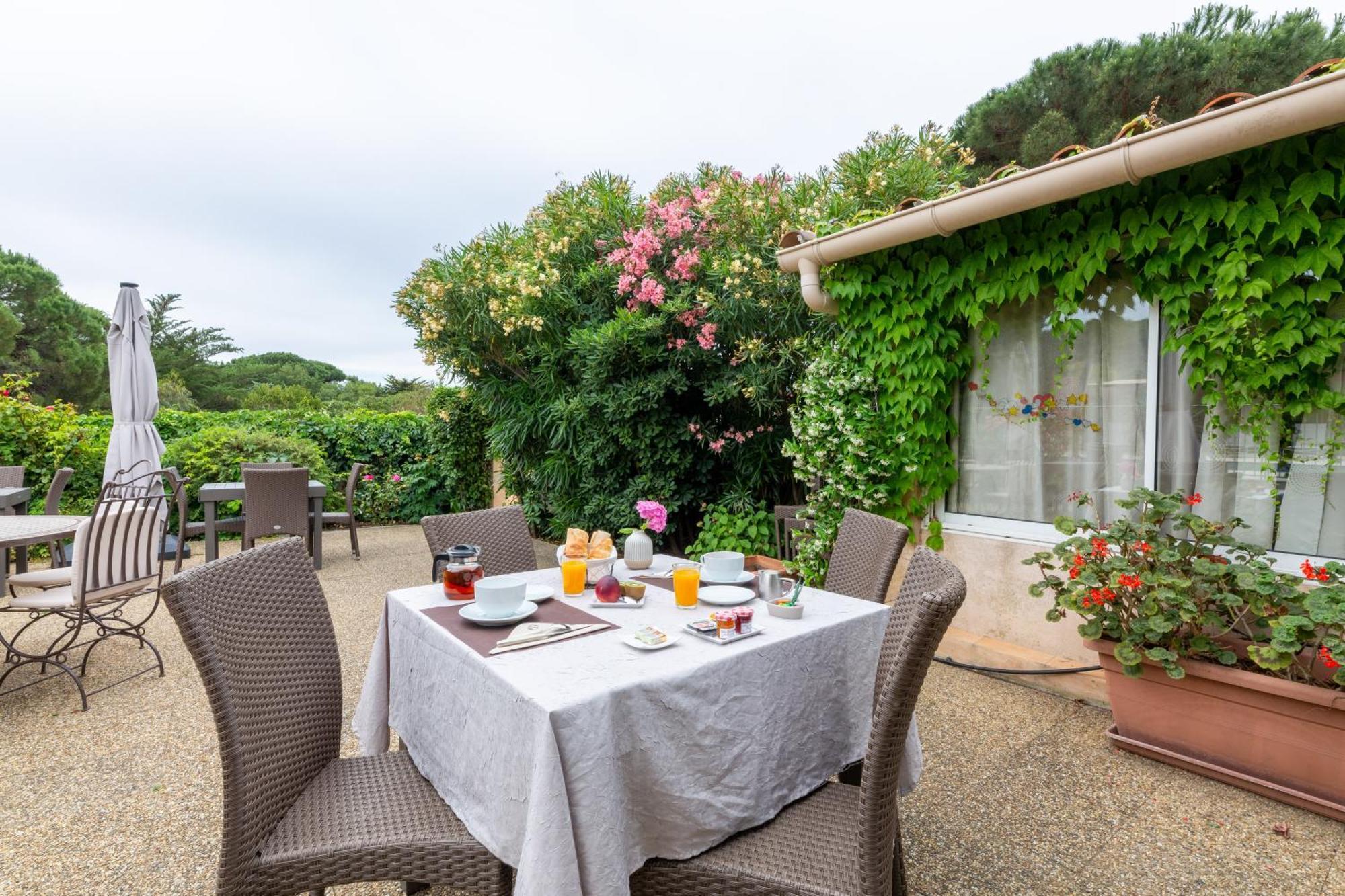 Chambres D'Hotes Les Amandiers Saint-Tropez Dış mekan fotoğraf